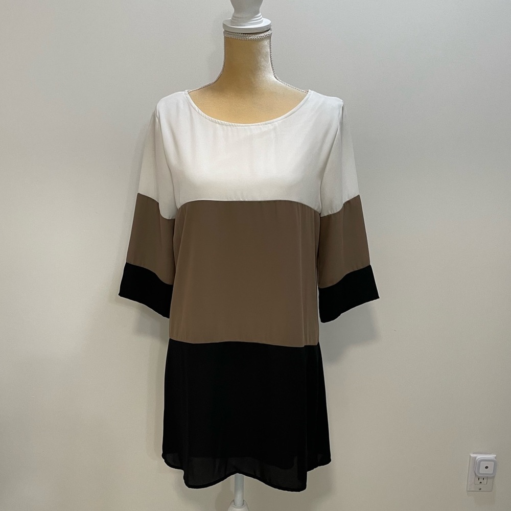Lulu’s Tri-color Shift Dress